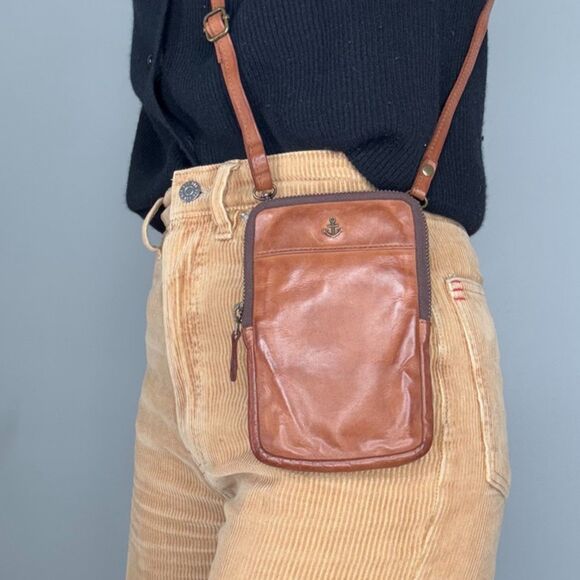 Harbour 2nd Mini Leather Phone Wallet Crossbody Bag – Adjustable Strap - Picture 2 of 14